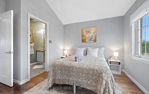 Photo 19 at 73 Piggott Mews, Weston, Toronto