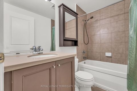 Photo 16 at 1409 - 9225 Jane Street, Maple, Vaughan