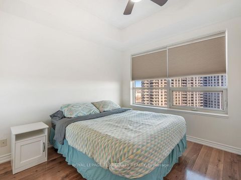 Photo 19 at 1409 - 9225 Jane Street, Maple, Vaughan