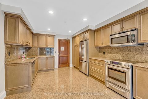 Photo 31 at 1409 - 9225 Jane Street, Maple, Vaughan