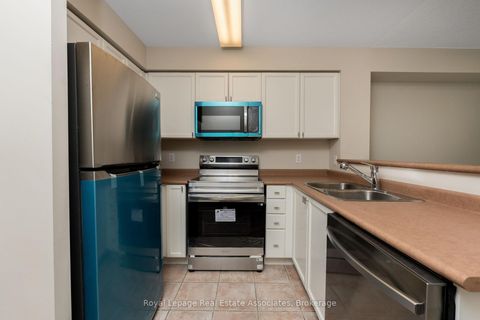 Photo 3 at 709 - 15 Michael Power Place, City Centre West, Toronto