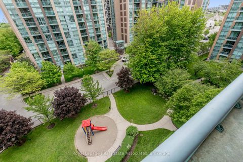 Photo 14 at 709 - 15 Michael Power Place, City Centre West, Toronto