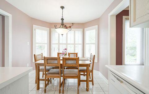 Photo 17 at 25 Grampian Avenue, Maple, Vaughan