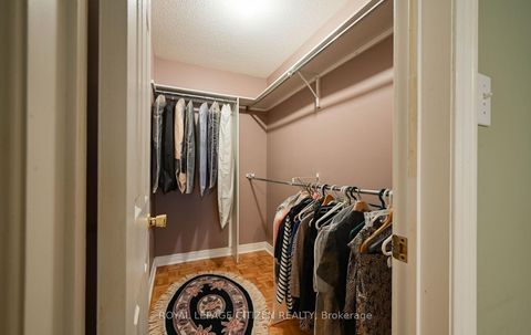 Photo 30 at 25 Grampian Avenue, Maple, Vaughan