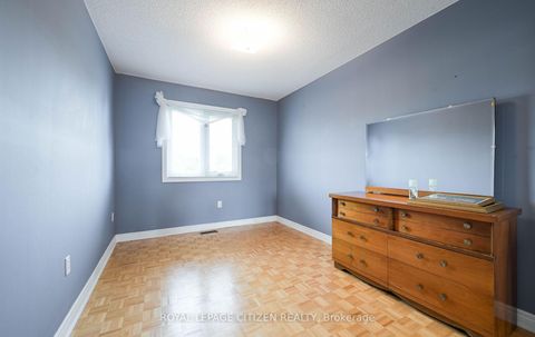 Photo 34 at 25 Grampian Avenue, Maple, Vaughan