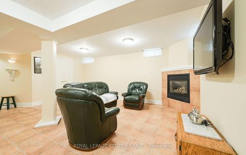Photo 39 at 25 Grampian Avenue, Maple, Vaughan Photo 39 at 25 Grampian Avenue, Maple, Vaughan
