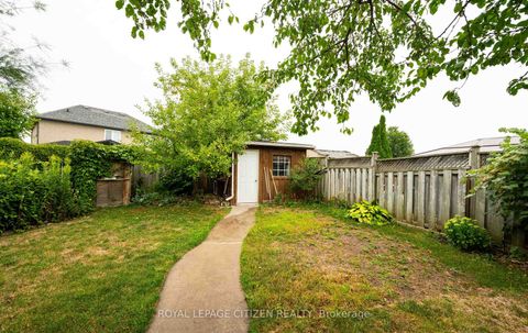 Photo 47 at 25 Grampian Avenue, Maple, Vaughan