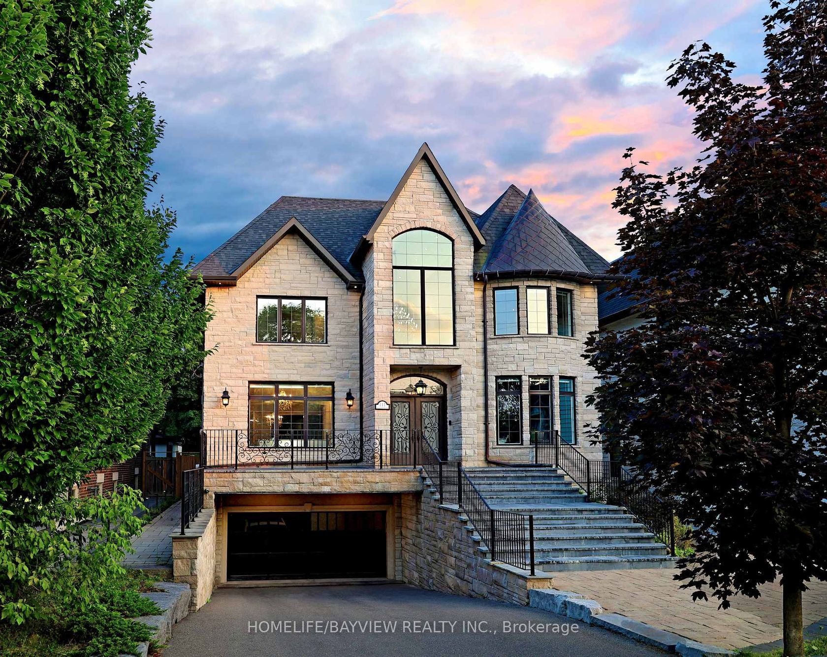 111 Hillview Road, Aurora Village, Aurora 
