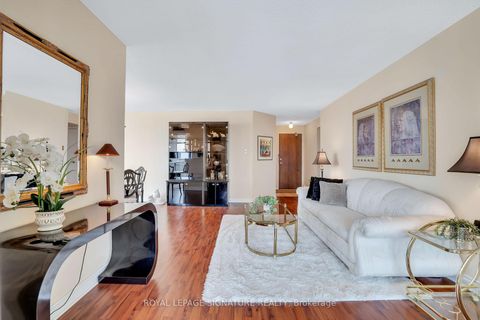 Photo 5 at 903 - 7440 Bathurst Street, Brownridge, Vaughan