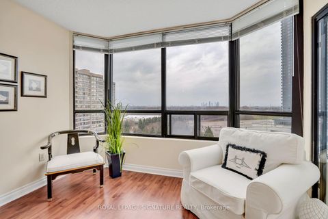 Photo 8 at 903 - 7440 Bathurst Street, Brownridge, Vaughan