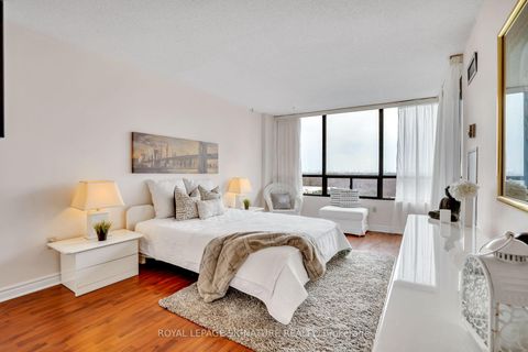 Photo 18 at 903 - 7440 Bathurst Street, Brownridge, Vaughan
