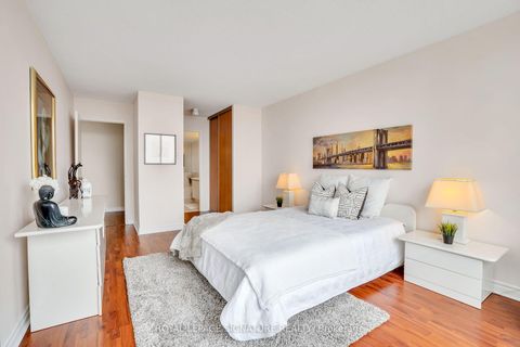 Photo 21 at 903 - 7440 Bathurst Street, Brownridge, Vaughan