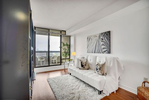 Photo 25 at 903 - 7440 Bathurst Street, Brownridge, Vaughan