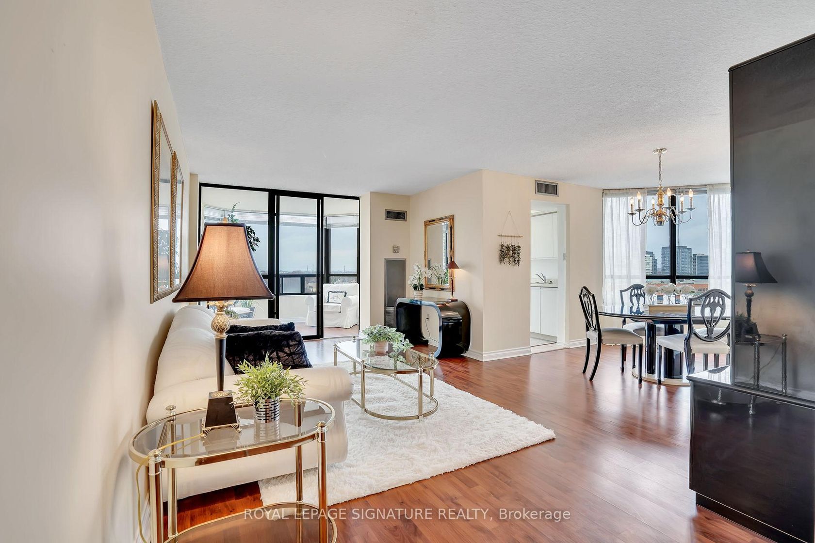 903 - 7440 Bathurst Street, Brownridge, Vaughan 