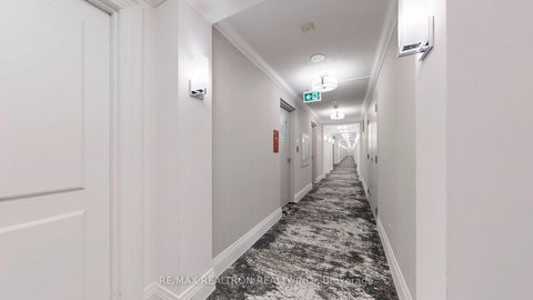 Photo 4 at 2413 - 15 Greenview Avenue, Willowdale West, Toronto