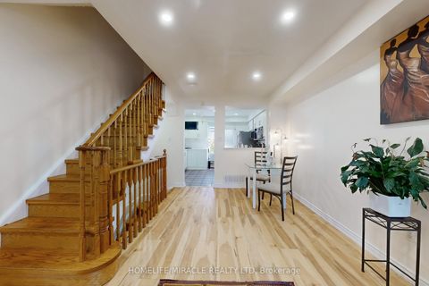 Photo 7 at 8 - 57 Hedge End Road, Rouge E11, Toronto