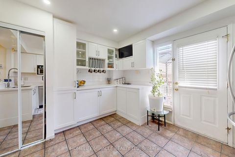 Photo 13 at 8 - 57 Hedge End Road, Rouge E11, Toronto