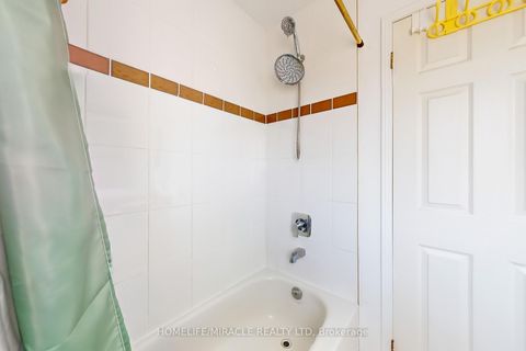 Photo 32 at 8 - 57 Hedge End Road, Rouge E11, Toronto