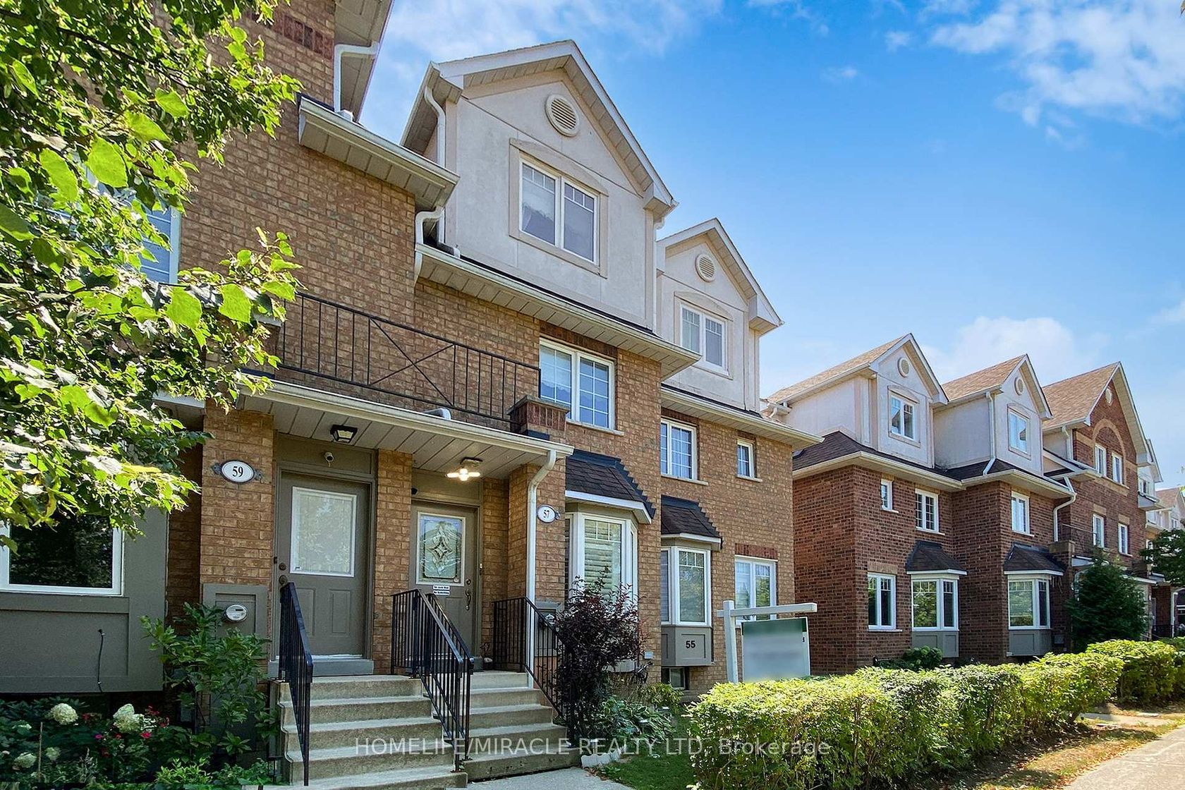 8 - 57 Hedge End Road, Rouge E11, Toronto by Loree Meneguzzi Real Estate 8 - 57 Hedge End Road, Rouge E11, Toronto