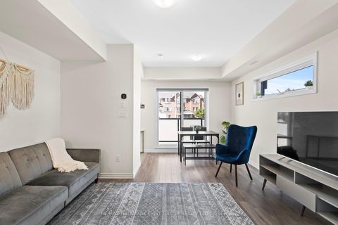 Photo 5 at 522 - 2791 Eglinton Avenue E, Eglinton East, Toronto