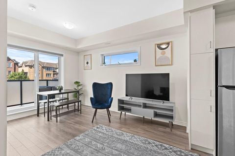 Photo 8 at 522 - 2791 Eglinton Avenue E, Eglinton East, Toronto