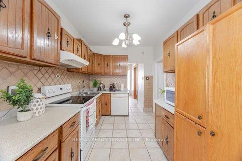 Photo 13 at 444 Maybank Avenue, Junction Area, Toronto Photo 13 at 444 Maybank Avenue, Junction Area, Toronto