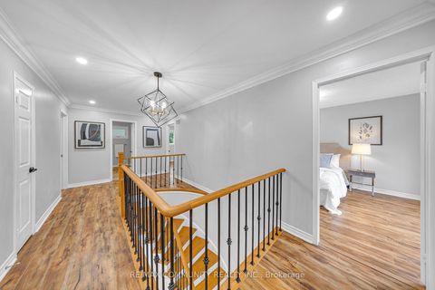 Photo 8 at 71 Nightstar Drive, Observatory, Richmond Hill