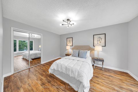 Photo 9 at 71 Nightstar Drive, Observatory, Richmond Hill