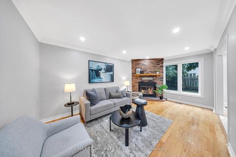 Photo 16 at 71 Nightstar Drive, Observatory, Richmond Hill
