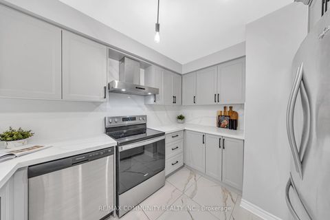 Photo 21 at 71 Nightstar Drive, Observatory, Richmond Hill