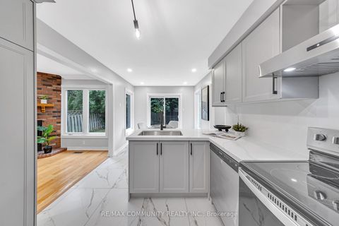Photo 22 at 71 Nightstar Drive, Observatory, Richmond Hill