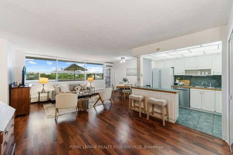 Photo 4 at 508 - 2263 Marine Drive, BR Bronte, Oakville