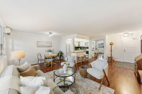 Photo 8 at 508 - 2263 Marine Drive, BR Bronte, Oakville