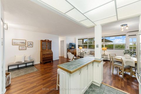 Photo 11 at 508 - 2263 Marine Drive, BR Bronte, Oakville