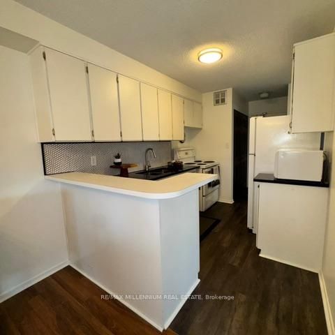 Photo 5 at #910 - 90 Ling Road, West Hill, Toronto