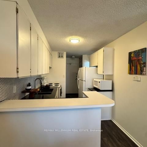 Photo 6 at #910 - 90 Ling Road, West Hill, Toronto