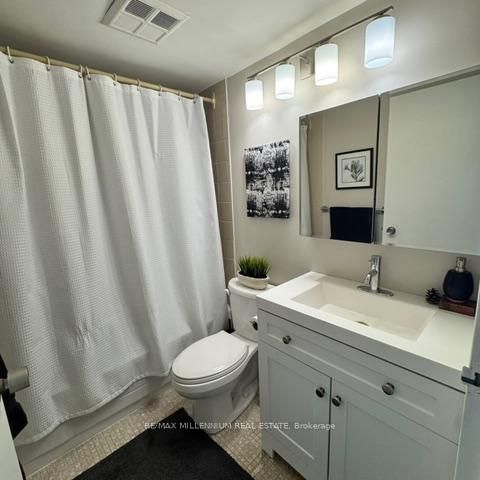Photo 9 at #910 - 90 Ling Road, West Hill, Toronto