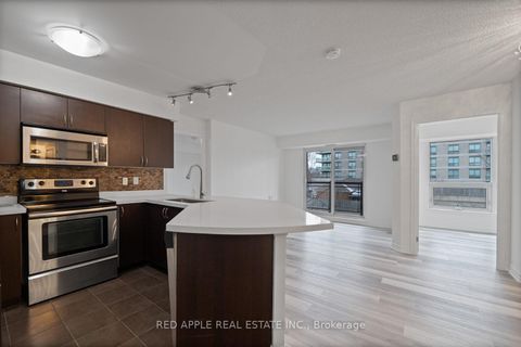 Photo 10 at 213 - 872 Sheppard Avenue W, Bathurst Manor, Toronto