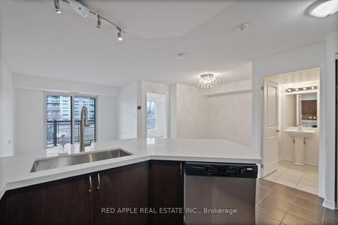 Photo 11 at 213 - 872 Sheppard Avenue W, Bathurst Manor, Toronto
