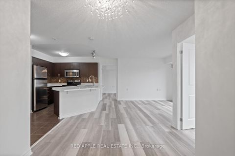 Photo 15 at 213 - 872 Sheppard Avenue W, Bathurst Manor, Toronto
