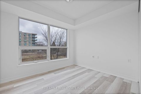 Photo 18 at 213 - 872 Sheppard Avenue W, Bathurst Manor, Toronto