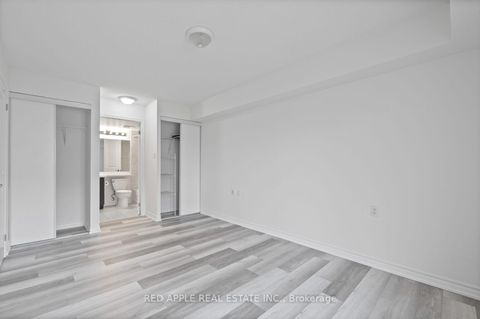 Photo 26 at 213 - 872 Sheppard Avenue W, Bathurst Manor, Toronto