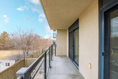 Photo 32 at 213 - 872 Sheppard Avenue W, Bathurst Manor, Toronto