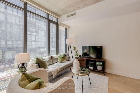 Photo 6 at 211 - 650 King Street W, Waterfront Communities C1, Toronto