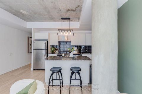 Photo 7 at 211 - 650 King Street W, Waterfront Communities C1, Toronto