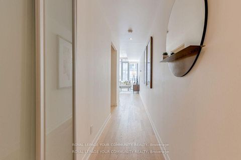 Photo 12 at 211 - 650 King Street W, Waterfront Communities C1, Toronto