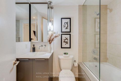 Photo 13 at 211 - 650 King Street W, Waterfront Communities C1, Toronto
