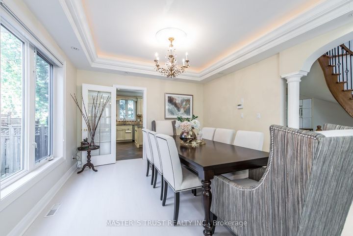 Photo 6 at 242 Empress Avenue, Willowdale East, Toronto
