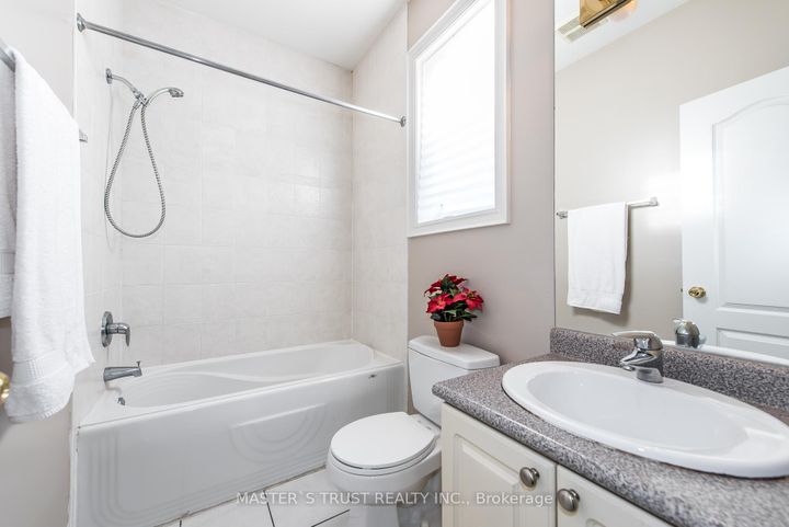 Photo 22 at 242 Empress Avenue, Willowdale East, Toronto