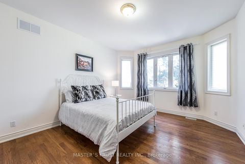 Photo 23 at 242 Empress Avenue, Willowdale East, Toronto